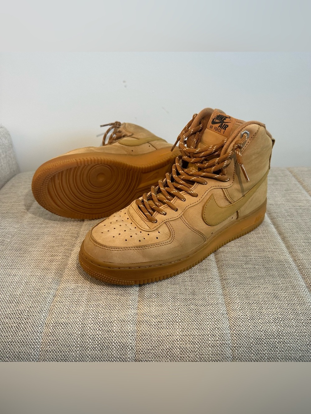 Nike High-Top Wheat/Tan